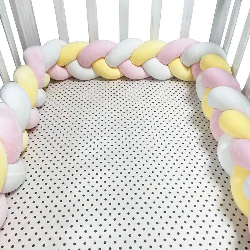 tresse de lit rose blanc jaune confortable sécurité bébé sommeil